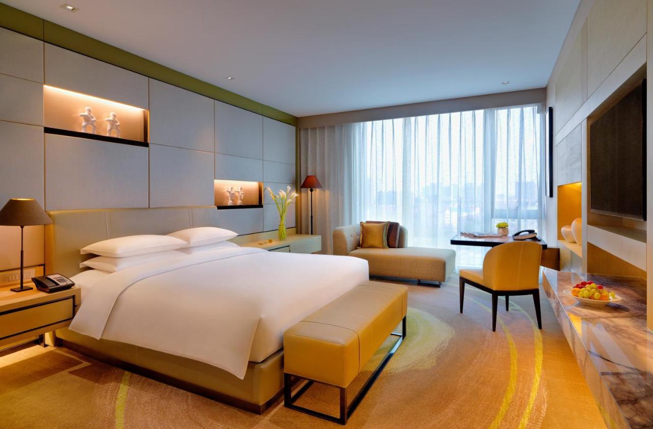 Hotel Hyatt Regency Tianjin East Esterno foto